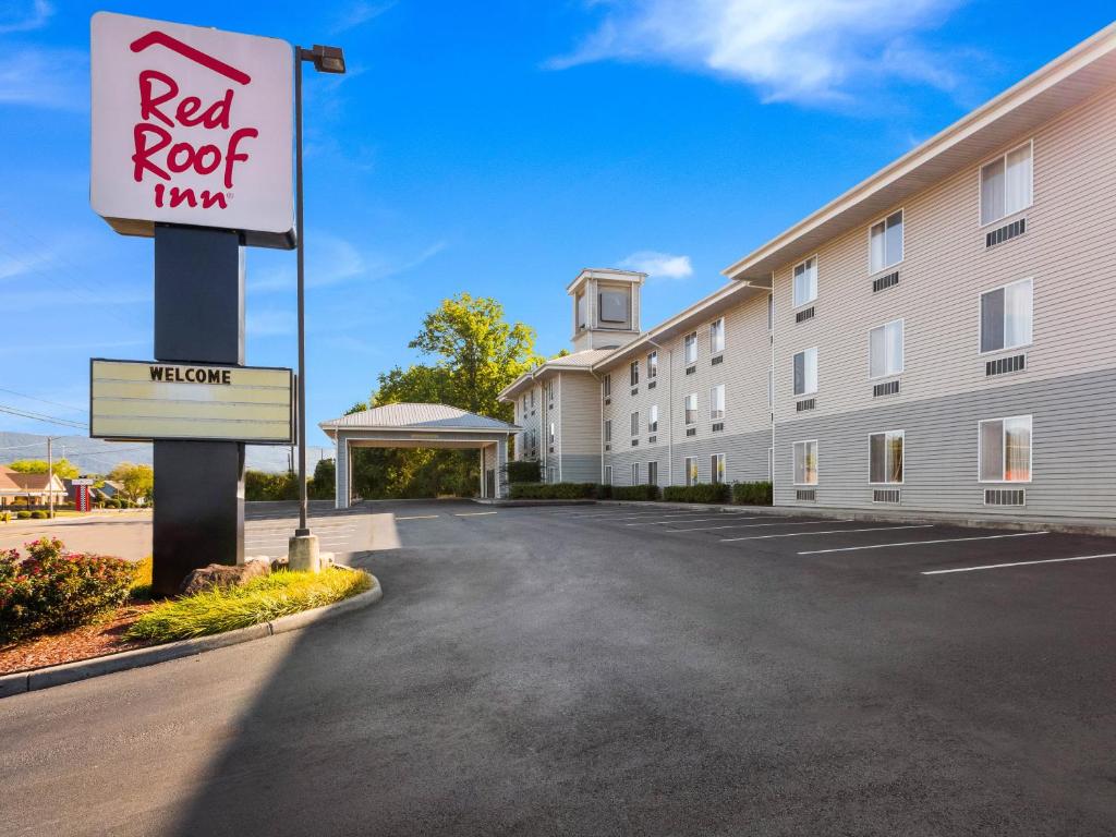 Red Roof Inn Etowah – Athens TN Main image 1